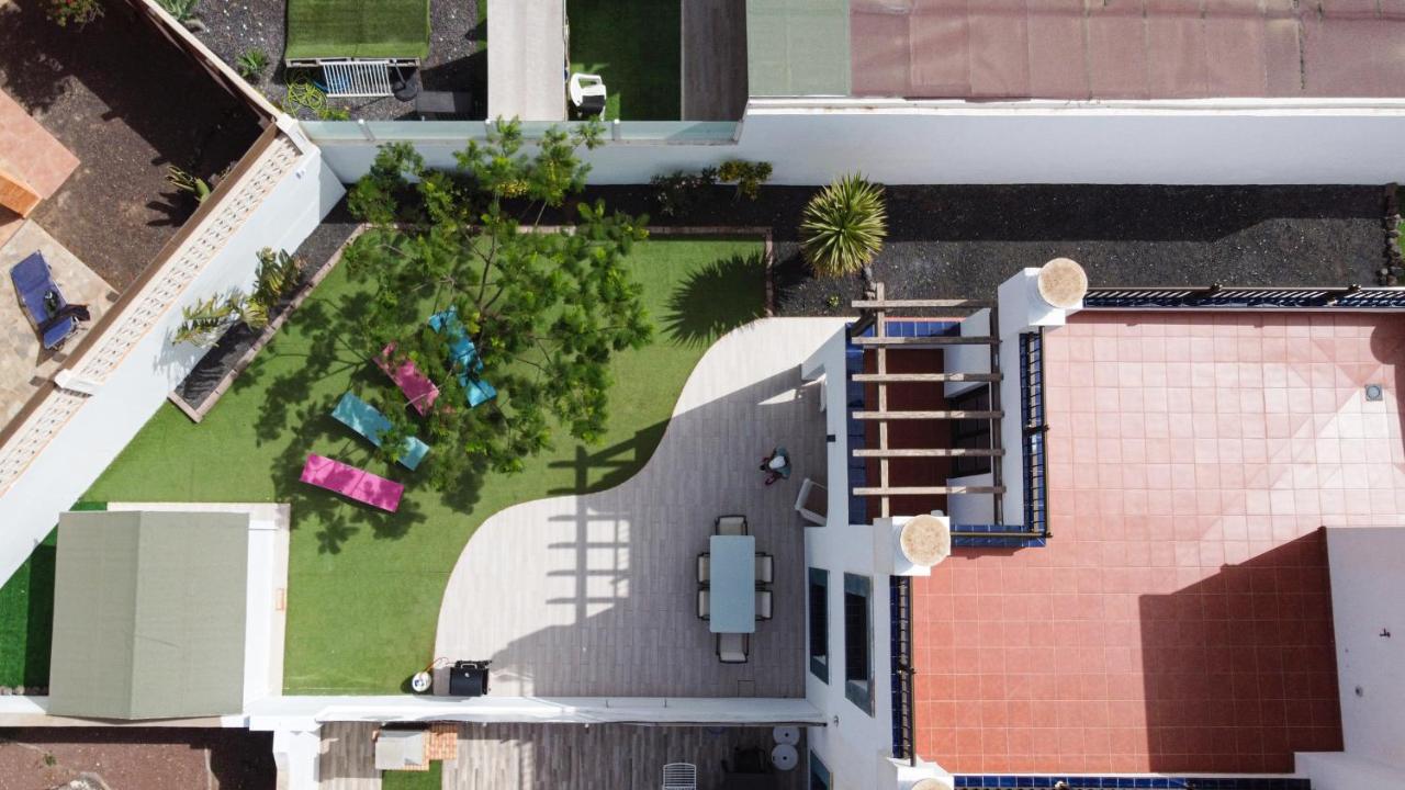 Villa Sol Y Paz, Espacioso Jardin Y Aparcamiento Corralejo Exterior photo
